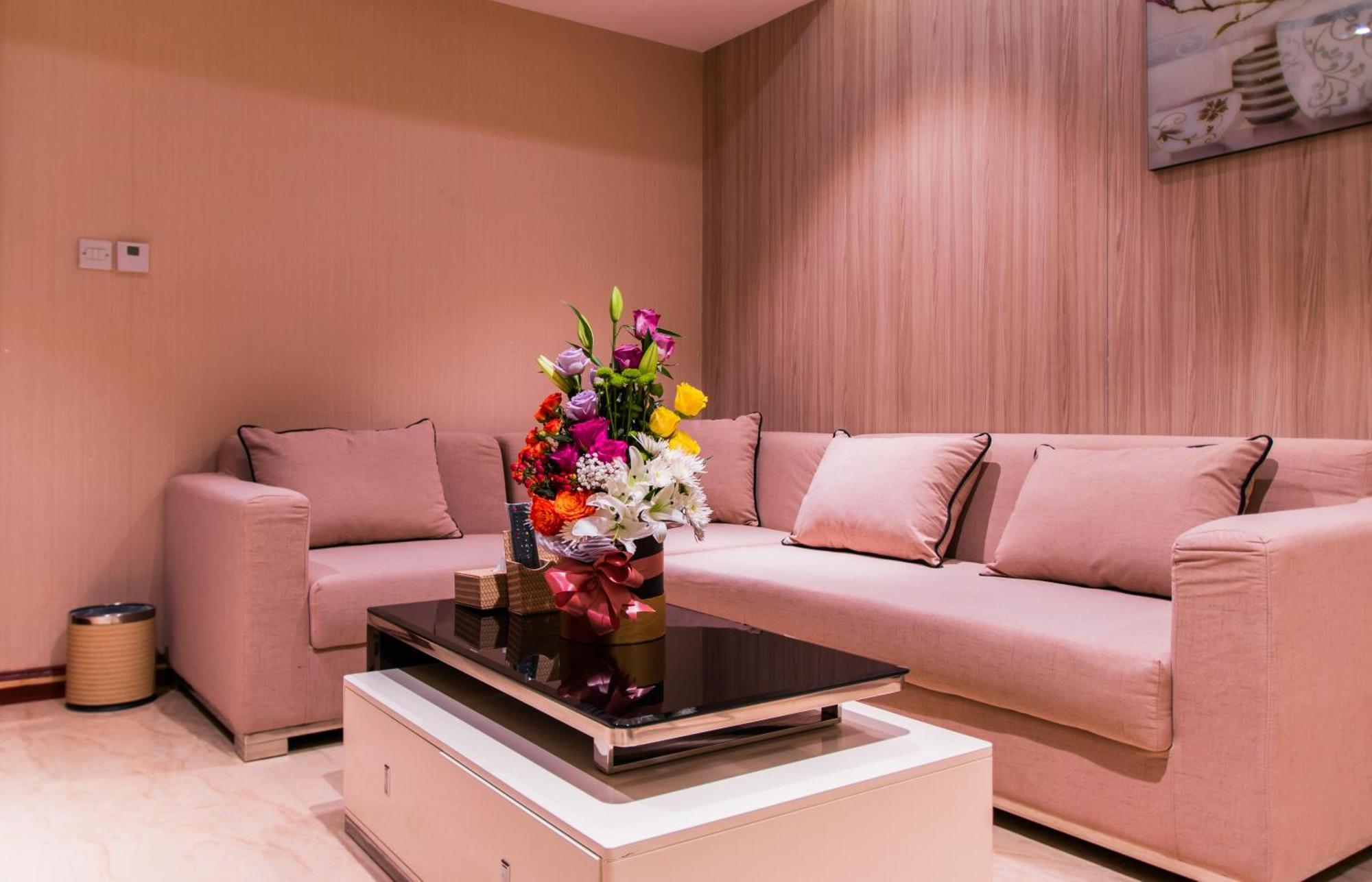 City Park Hotel Apartments Маскат Екстер'єр фото