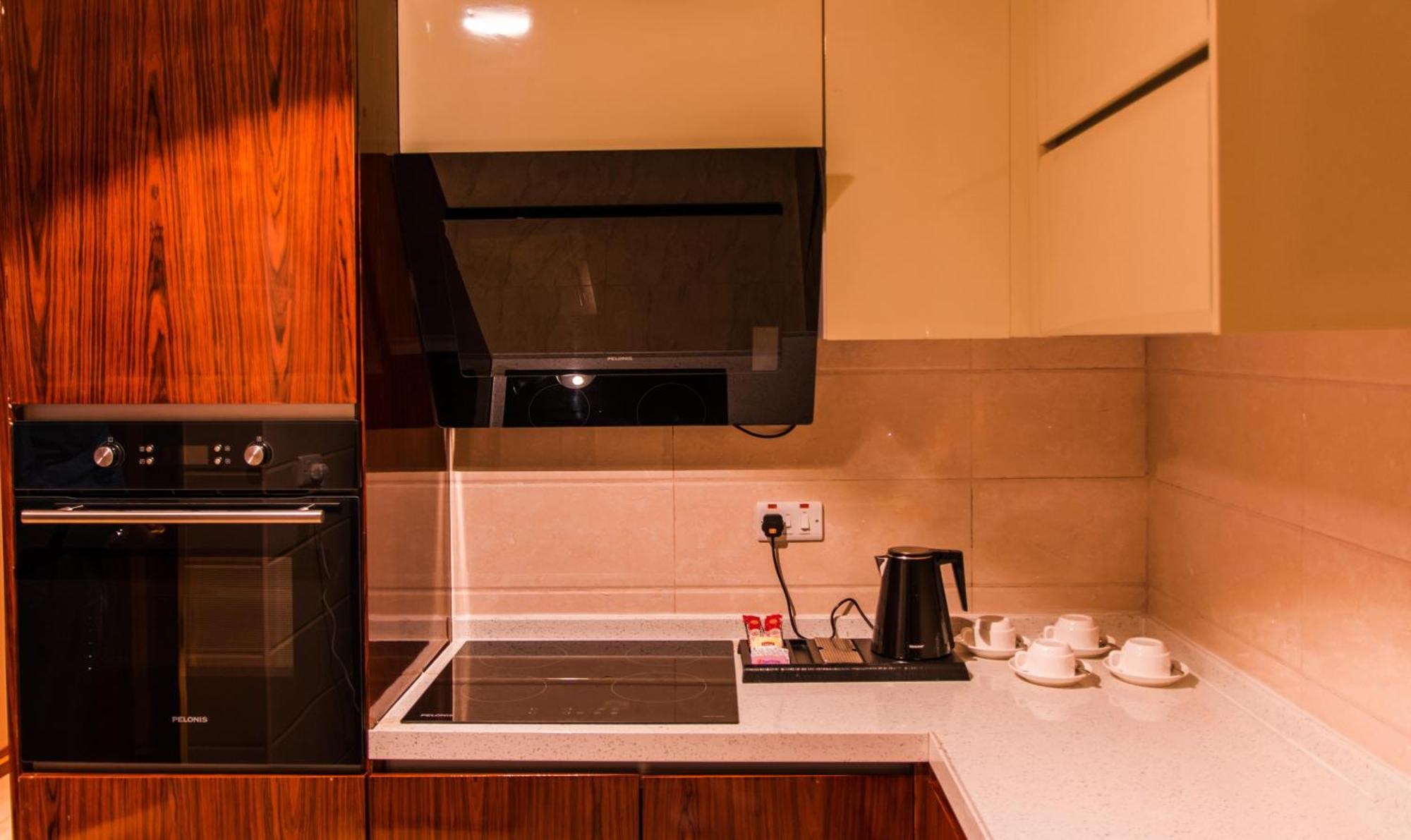 City Park Hotel Apartments Маскат Екстер'єр фото