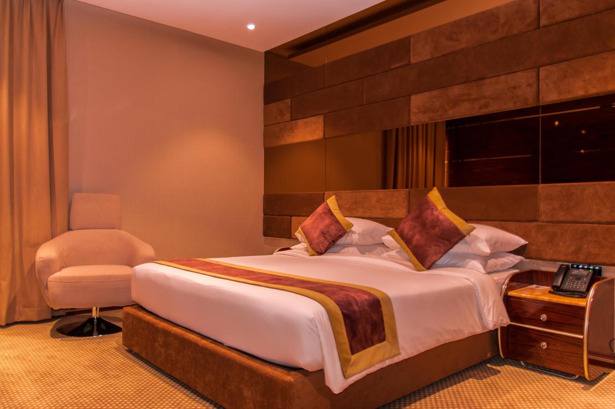 City Park Hotel Apartments Маскат Екстер'єр фото