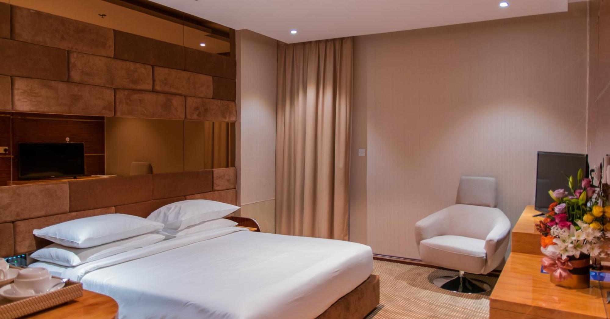 City Park Hotel Apartments Маскат Екстер'єр фото