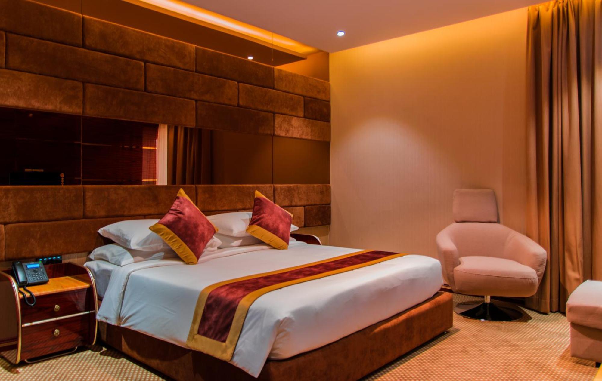 City Park Hotel Apartments Маскат Екстер'єр фото
